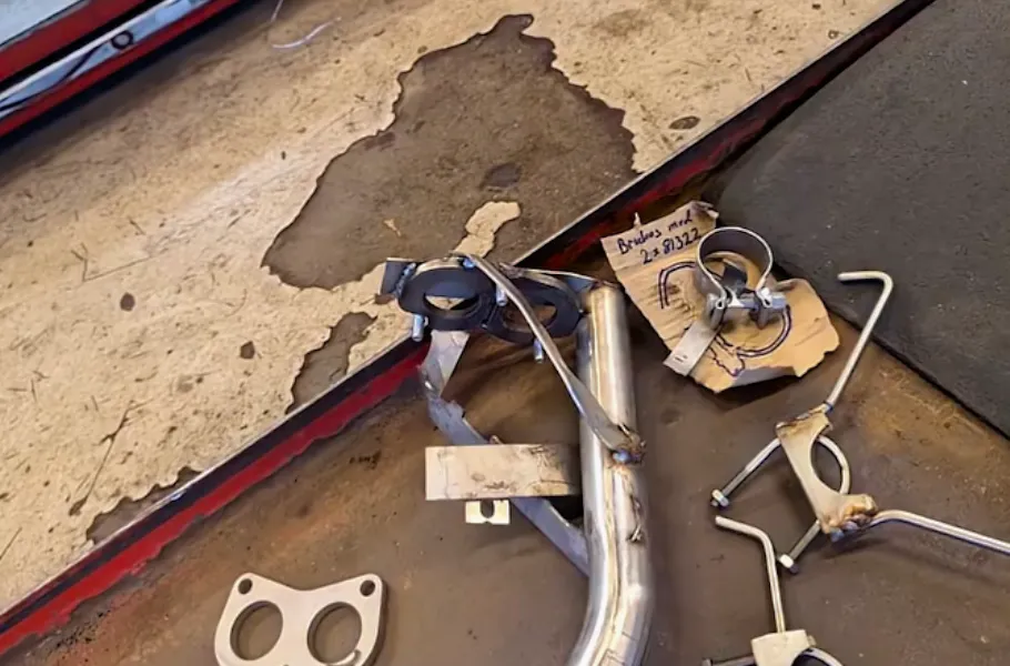 Toyota Crown – cover