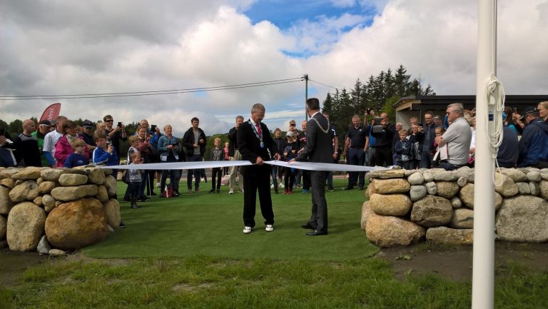 Åpning av kortbanen